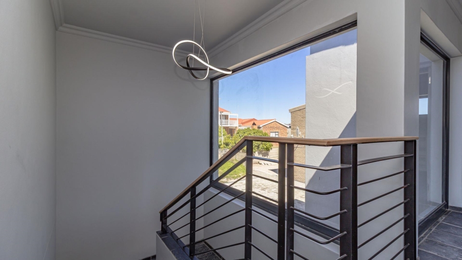 3 Bedroom Property for Sale in De Kelders Western Cape